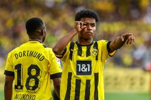 阿德耶米谈传闻：经济因素不是我首要考虑的，不后悔一直留在多特