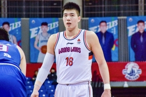 pg电子游戏官网官方网站-媒体人：焦泊乔为广东内线提供硬度&amp;高度 崔永熙大大提升锋线水平