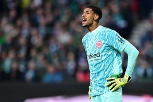 pg电子官网-图片报：曼联有意巴西门将桑托斯，法鹰卖他的心理价位为6千万欧