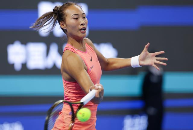 pg电子-中国赛季首秀大获全胜 郑钦文开启“女王”模式