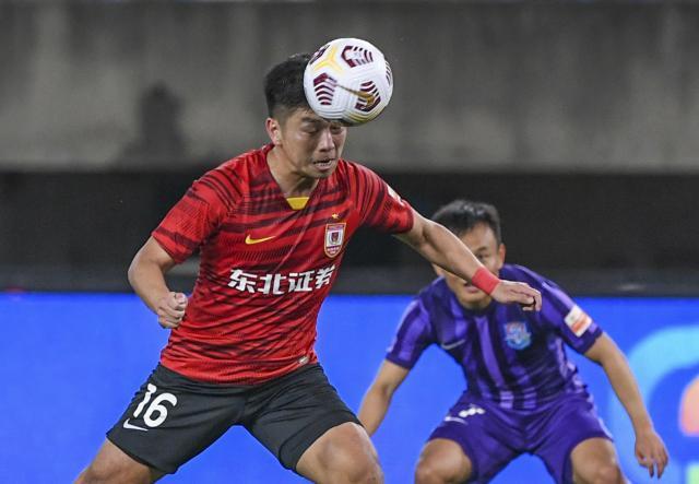 pg电子-沧州拒走老路最后2日连购5人 老萨选中爱将解顽疾